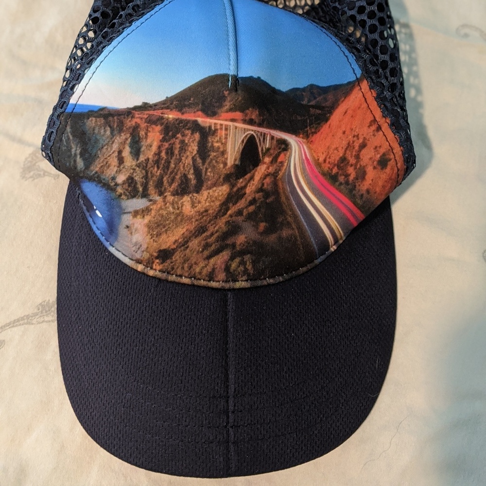 Oiselle Trucker hat (moisture wicking)